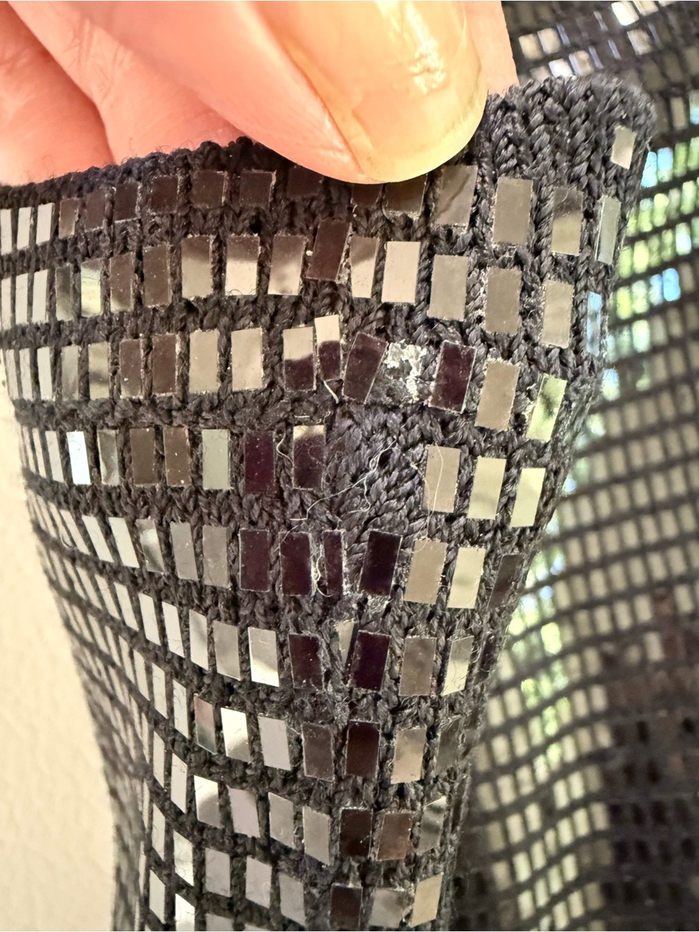 St. John Black Bonded Sequins Knit Sleeveless Tank Top Women’s size Large - Picture 6 of 10
